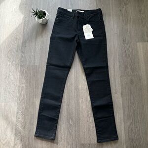 NWT Levi's Women's Dark Black "Sculpt" 311 Shaping Skinny Jeans